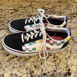Vans Rainbow Checkered Old Skool Shoes Women’s Size 6